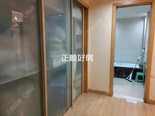 客厅
