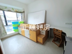 次卧