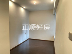 次卧