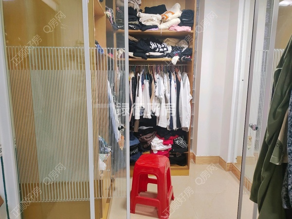 客厅