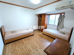 次卧