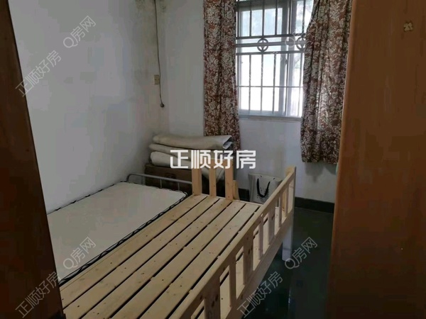 次卧