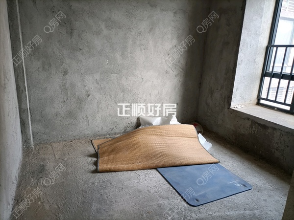 次卧