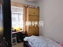 次卧