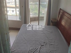 s63518B6F1FE54E9DACC8B7E894080CC4.jpg