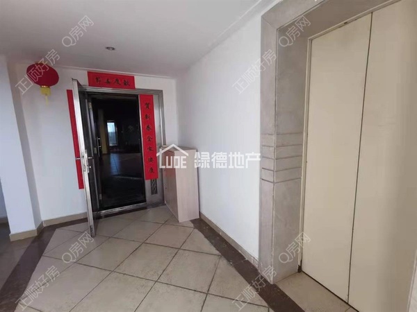 sE5501BCE02704511979734F0AA6DFADF.jpg