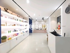 客厅