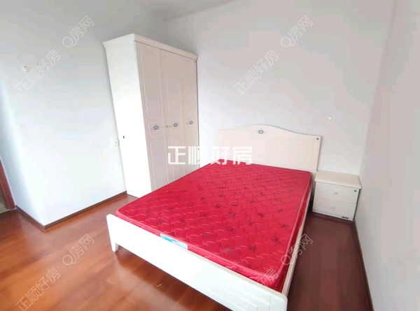 次卧