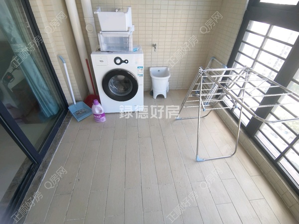 客厅