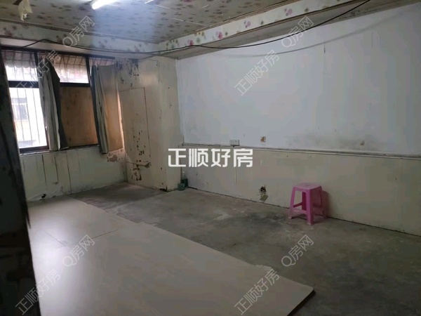 次卧