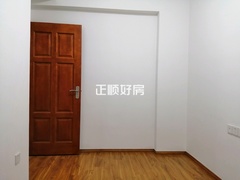 次卧