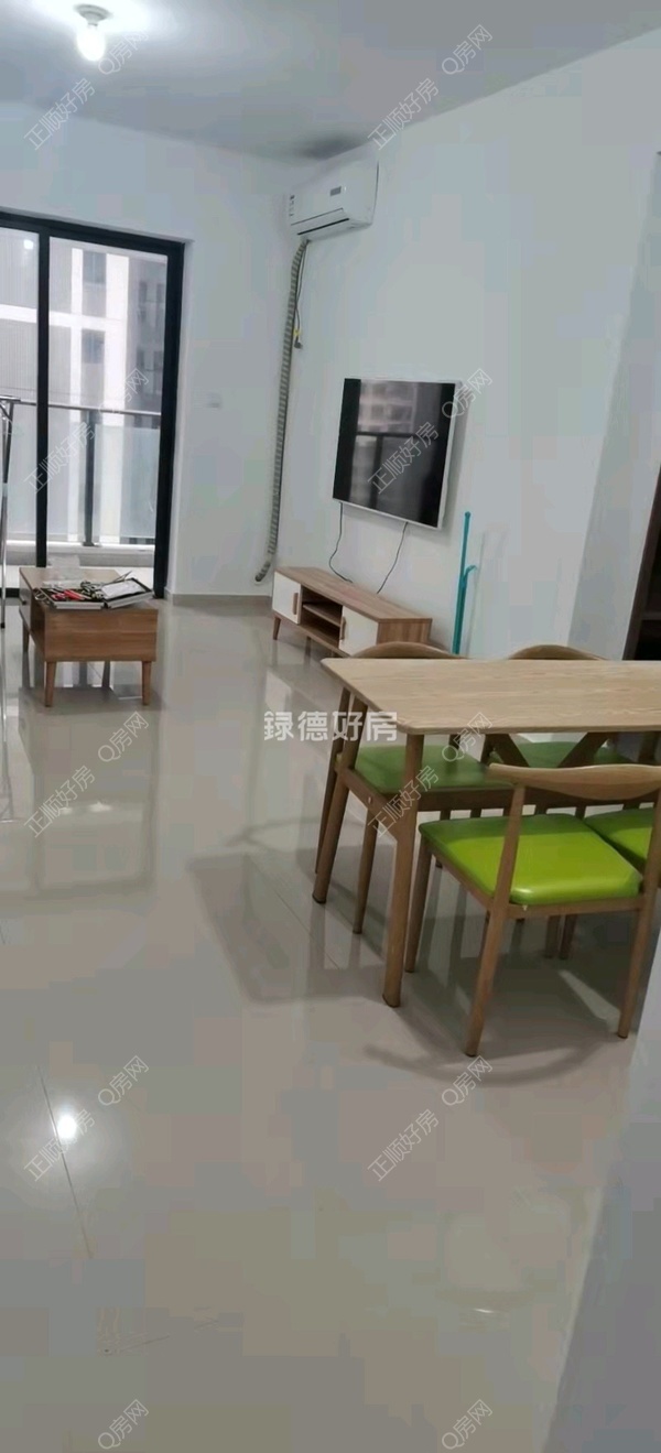 客厅