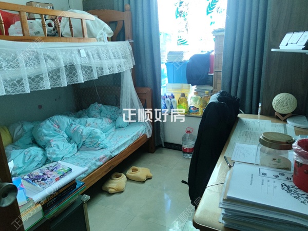 次卧
