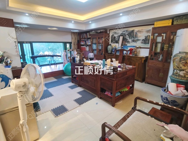 客厅