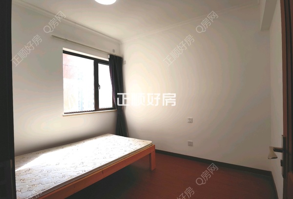 次卧