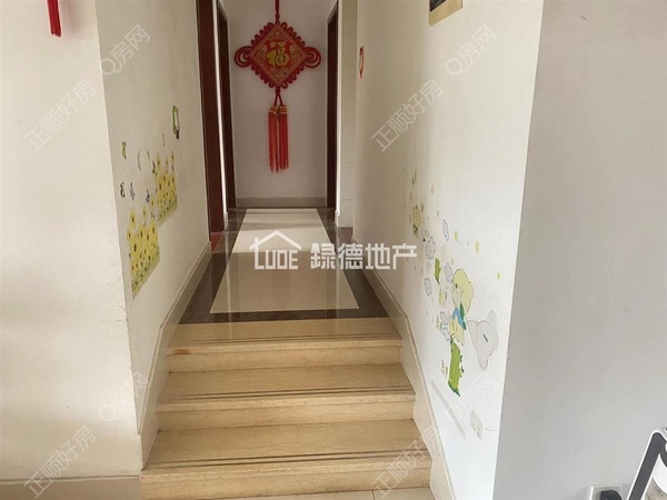 s05CC5B501CBC486B81B547EDD91EA7CE.jpg