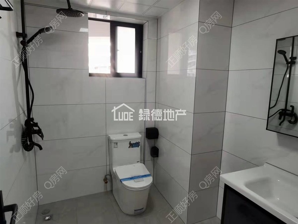 s134910F7F21E4160A8DA8AB4BC713FCC.jpg
