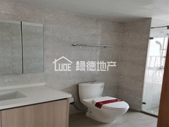 sD6B1DD5175E44F2091EC2C3D3A049D4F.jpg