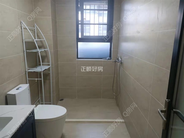 sD85E1B7E2782452F920D5124008D6FDC.jpg