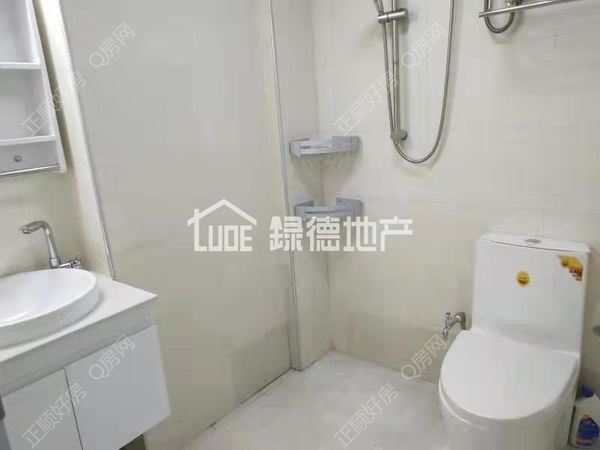 sF4641BF2897D4A5C90968733B4EADF5A.jpg