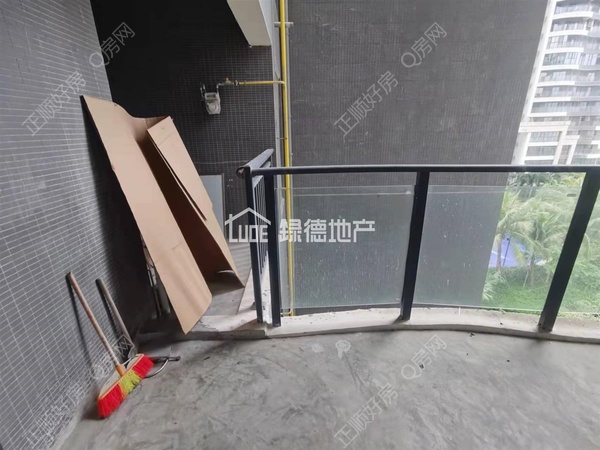 sF58589B1ABD14880AAA0904CE0A90223.jpg