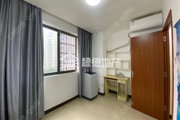 sF653B96DBD7042938A7DF17B6E90B6FF.jpg