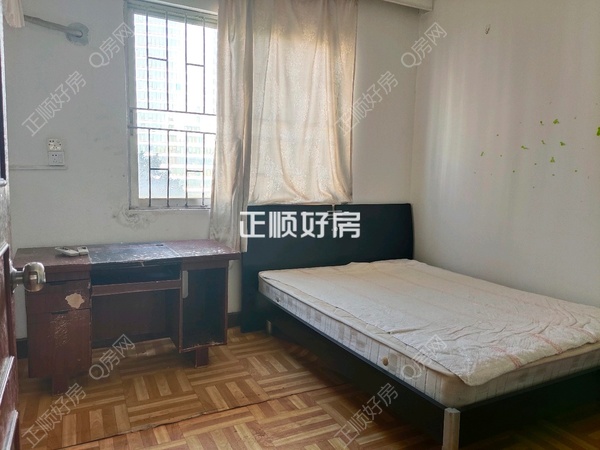 次卧