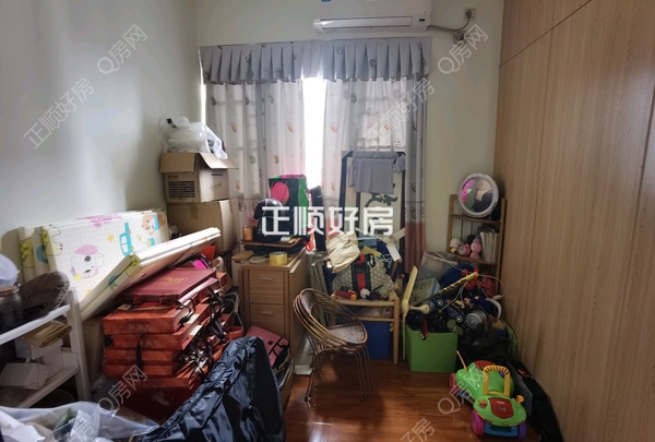 次卧