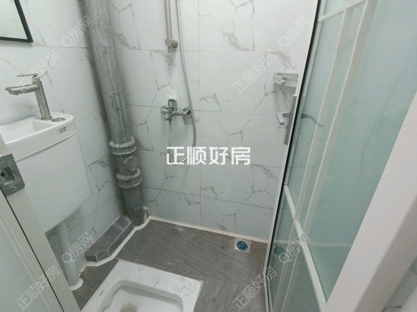 A房卫生间