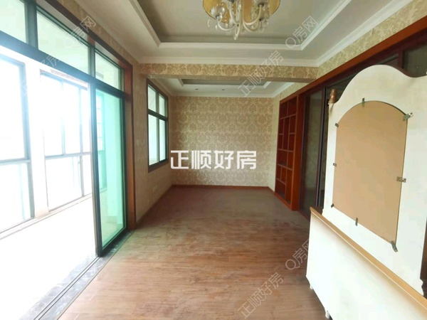 次卧