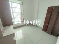 次卧