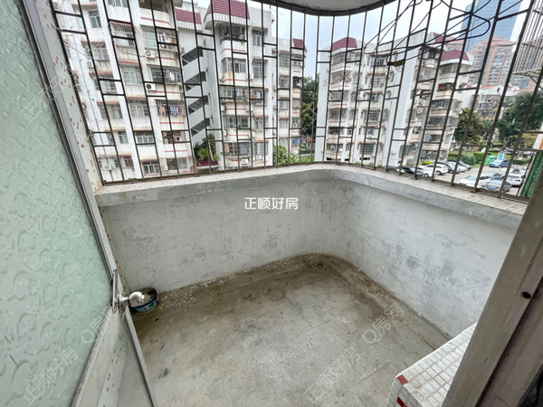 客厅