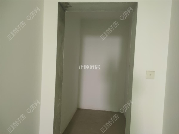 s2035803AB8764970971F501EDA619BEB.jpg