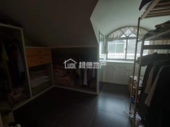 s2999449DC9524BD19617BD5086BB6493.jpg