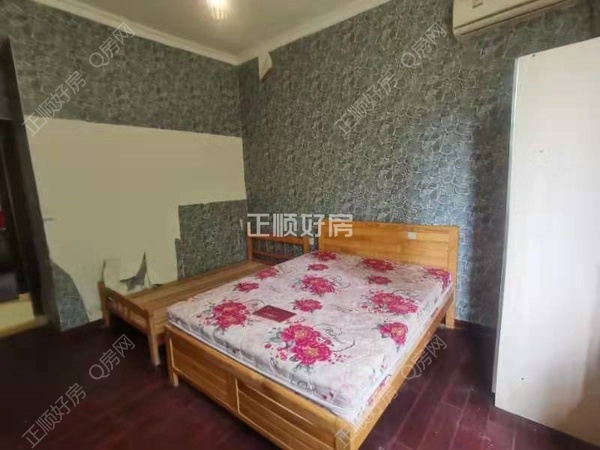 s450EF16006534B8E842591EED1D3A455.jpg