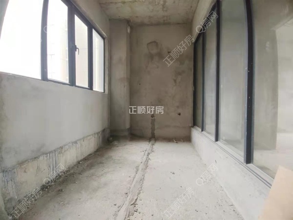 s4B6628625C5E42FDAC524BF847B9339D.jpg