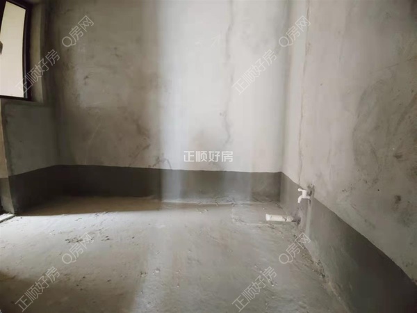 sA12555ADE2964E7EBB973FAEA297301B.jpg