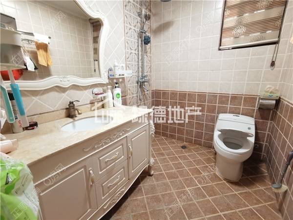 sAC0C317DE3504A228248AE9BC3BD9B29.jpg
