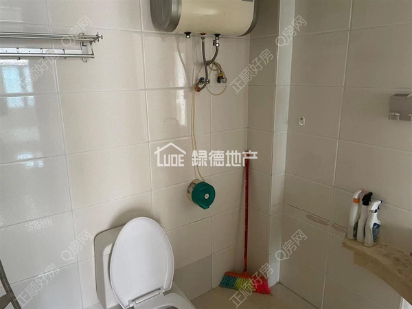 sB3F32FD6A4AF4413A54F94A87BAC4490.jpg