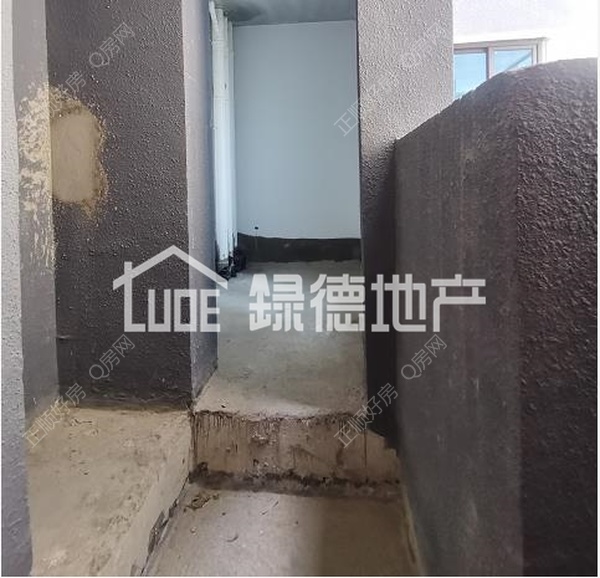 sDF3489FCEBC24BF8A6CA3C5723B7657F.png