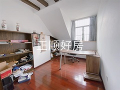 次卧