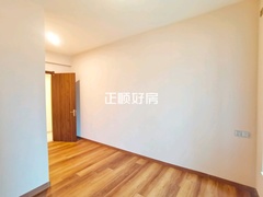 次卧
