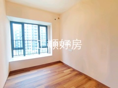 次卧