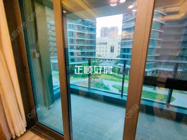 客厅