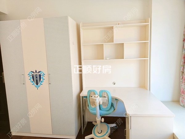 次卧