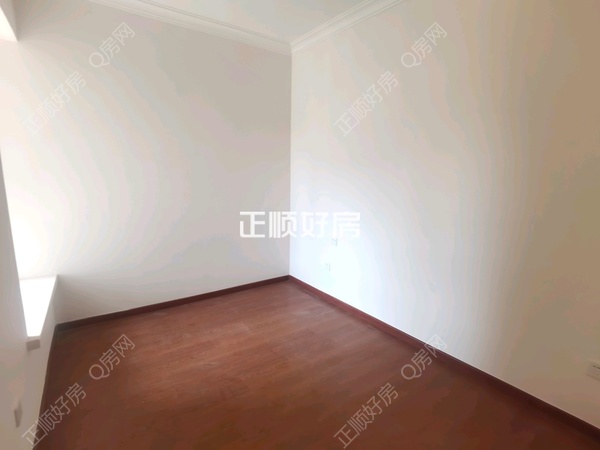 次卧