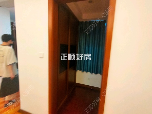 客厅