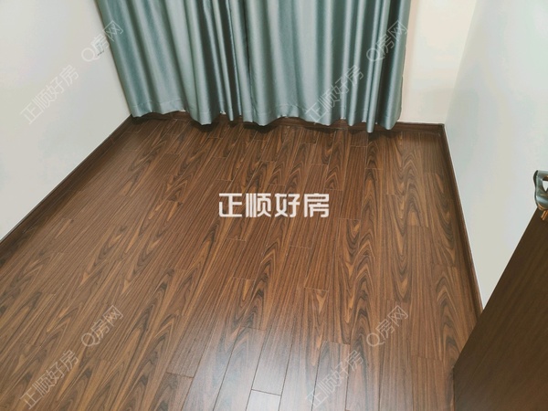 次卧
