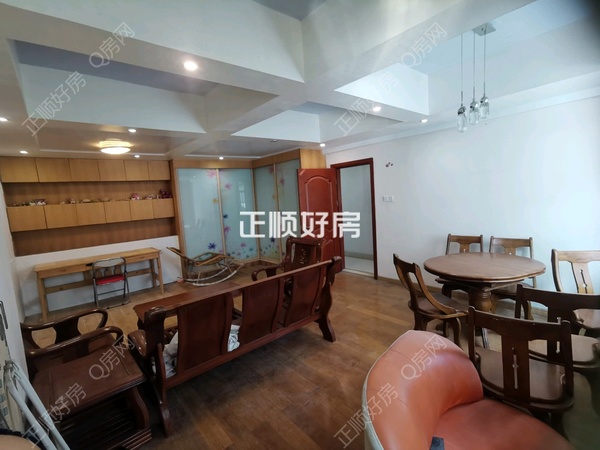 客厅