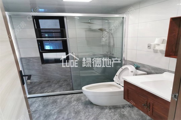s7CC7381AE5E74BDAB6F9511DC0623C9C.jpg